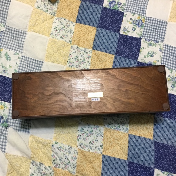 The Bombay Company Wine Bottle Gift Box - Picture 2 of 7